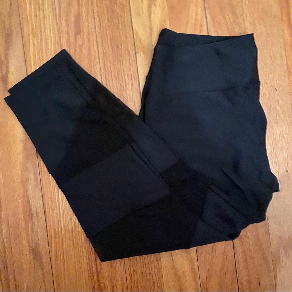 3/4 Black Mesh Workout Leggings